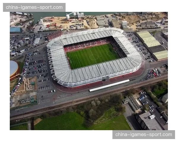 为应对极端气候，多家英超俱乐部升级球场排水系统