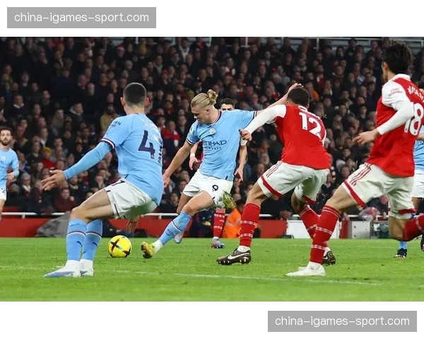 伤病预报:曼城中卫斯通斯肌肉紧张,可能缺席对阵阿森纳的关键战役 伤病预报:曼城中卫斯通斯肌肉紧张,可能缺席对阵阿森纳的关键战役